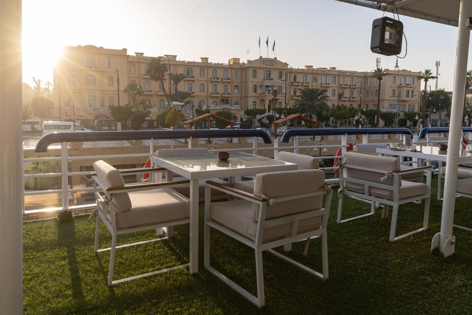 Renaissance Nile Cruise - Every Saturday From Luxor To Aswan For 4 Nights , And Every Wednesday From Aswan To Luxor For 3 Nights Eksteriør bilde
